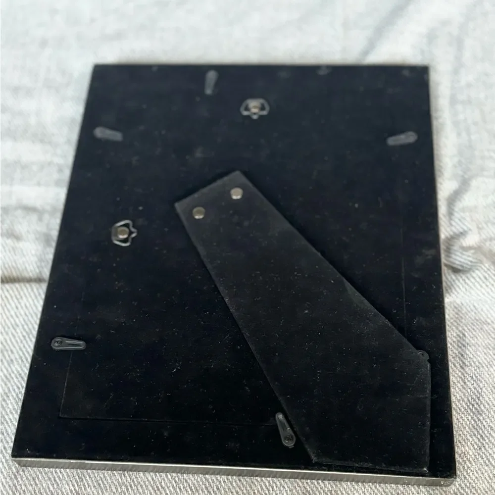 5 x 7 Gunmetal Black photo Frame Table Easel or Wall Hanging Display EPC